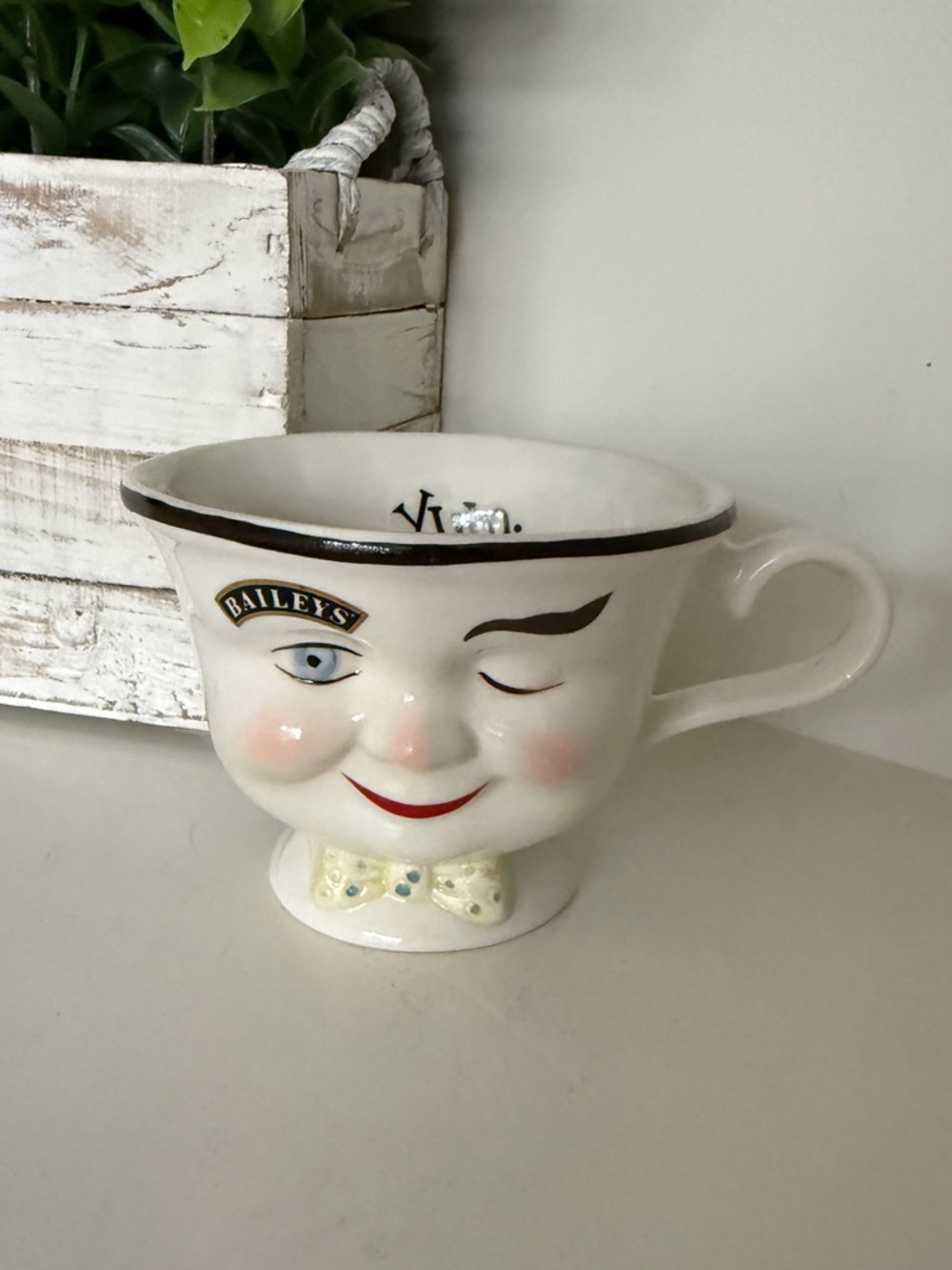 Bailey's Winking Cup YUM Anthropomorphic Smiling Man Face Porcelain Ltd. Ed. VTG